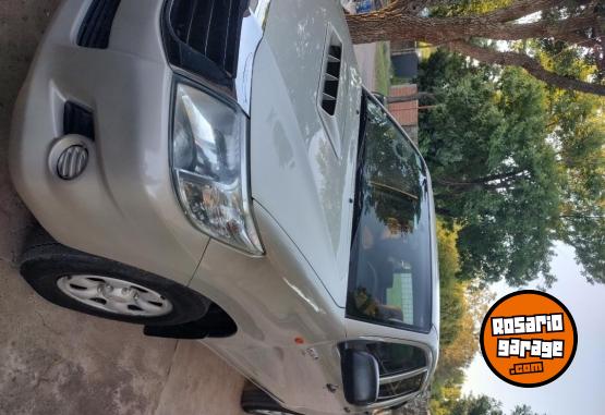 Camionetas - Toyota Hilux 2.5 pack 4x4 2015 Diesel 325000Km - En Venta