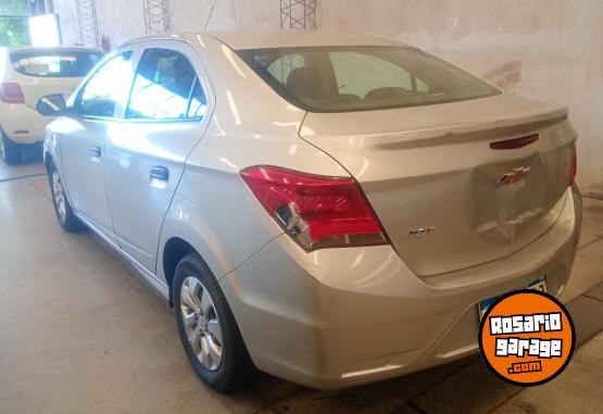 Autos - Chevrolet Onix 2021 Nafta 62000Km - En Venta