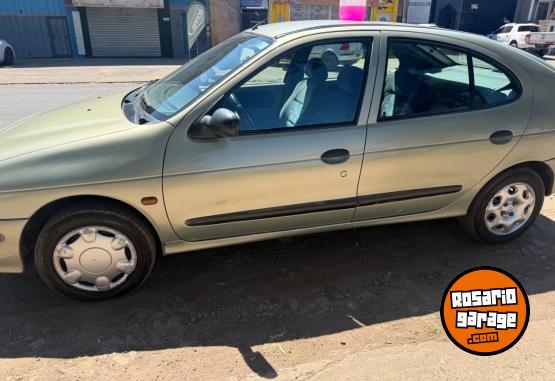 Autos - Renault Megane 1999 Nafta 111111Km - En Venta