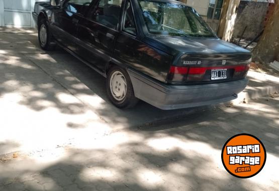 Autos - Renault 21 RN 1995 Diesel 300000Km - En Venta