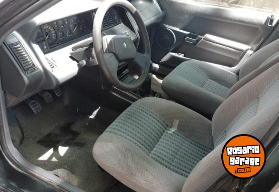 Autos - Renault 21 RN 1995 Diesel 300000Km - En Venta