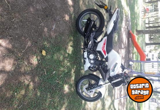 Motos - Benelli Tnt 15 2023 Nafta 13000Km - En Venta