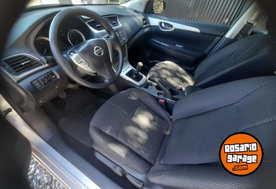 Autos - Nissan SENTRA corolla cronos 2015 Nafta 201000Km - En Venta