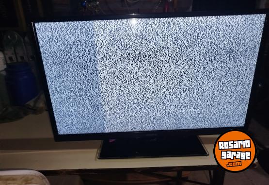 Hogar - Equipo de m�sica Sony Genezi con m�dulo Bluetooth y tele Admiral led ( no es Smart) pero con un aparato lo convertis enseguida. - En Venta