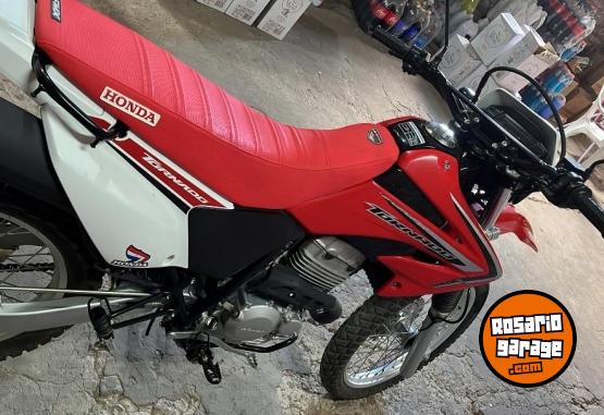Motos - Honda Tornado 250 xr 2020 Nafta 5000Km - En Venta
