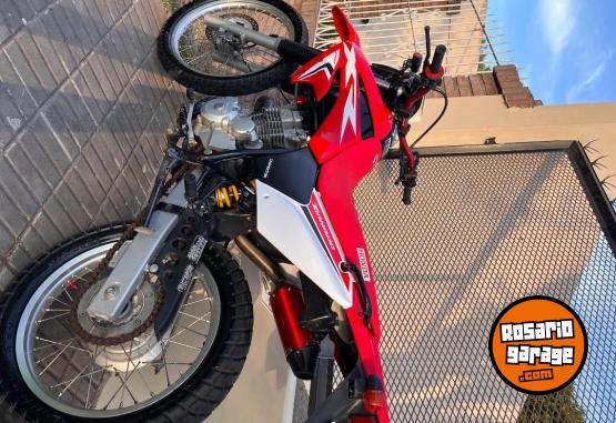 Motos - Honda Tornado XR 250 2019 Nafta 17250Km - En Venta