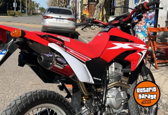 Motos - Honda Tornado XR 250 2019 Nafta 17250Km - En Venta