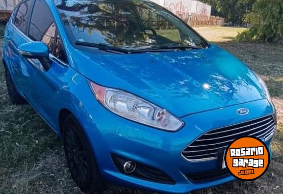 Autos - Ford Fiesta Titanium 2016 Nafta 106000Km - En Venta