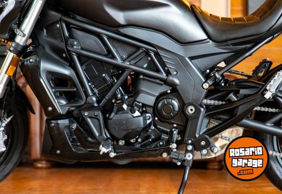 Motos - Benelli 502C 2024 Nafta 1404Km - En Venta