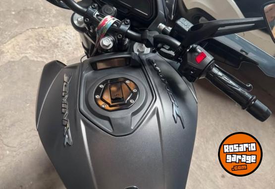 Motos - Bajaj DOMINAR 2024 Nafta 9000Km - En Venta