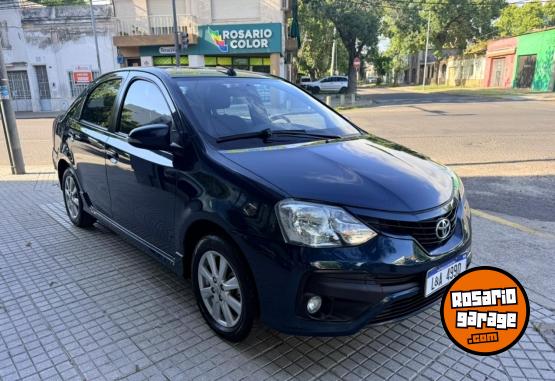 Autos - Toyota ETIOS XLS 1.5N 2017 Nafta 160000Km - En Venta