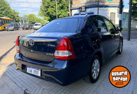 Autos - Toyota ETIOS XLS 1.5N 2017 Nafta 160000Km - En Venta