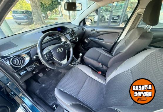Autos - Toyota ETIOS XLS 1.5N 2017 Nafta 160000Km - En Venta