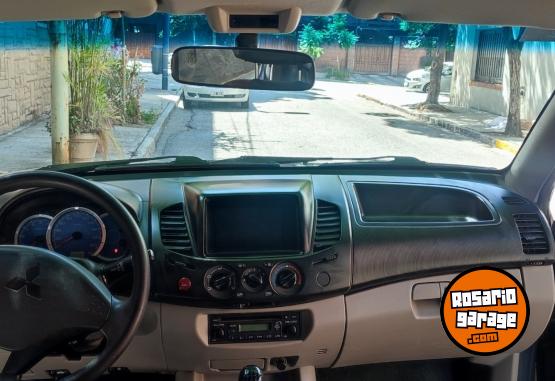 Camionetas - Mitsubishi L200 2010 Diesel 139000Km - En Venta