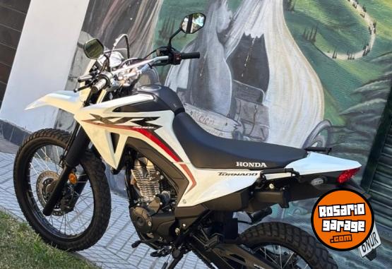 Motos - Honda XR TORNADO 300L 2025 Nafta 4400Km - En Venta