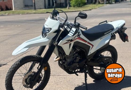 Motos - Honda XR TORNADO 300L 2025 Nafta 4400Km - En Venta
