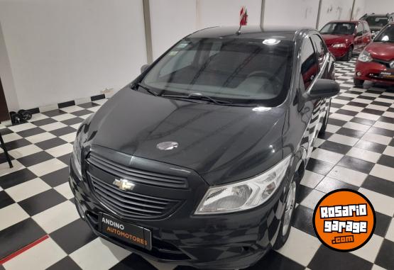 Autos - Chevrolet Prisma voyage siena logan 2017 Nafta 85500Km - En Venta