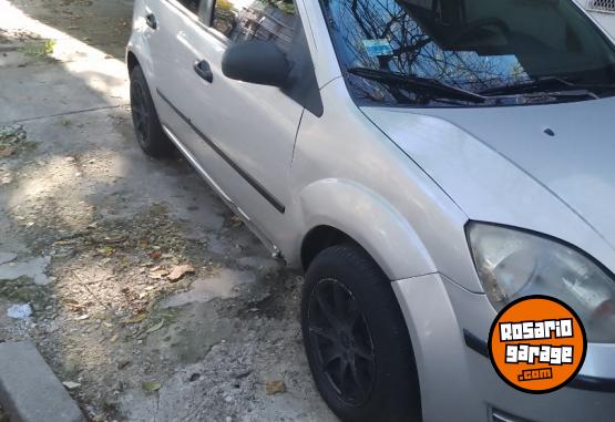 Autos - Ford Fiesta 2006 Nafta 192000Km - En Venta