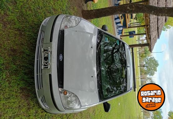 Autos - Ford Fiesta 2006 Nafta 192000Km - En Venta