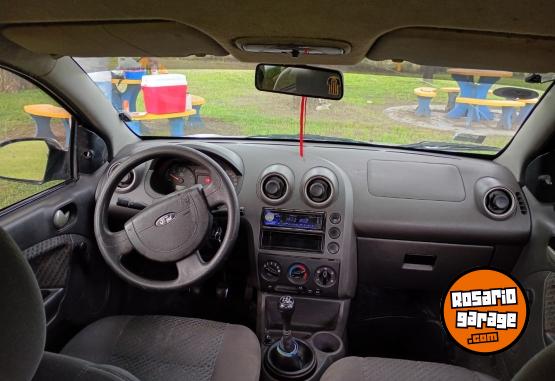 Autos - Ford Fiesta 2006 Nafta 192000Km - En Venta