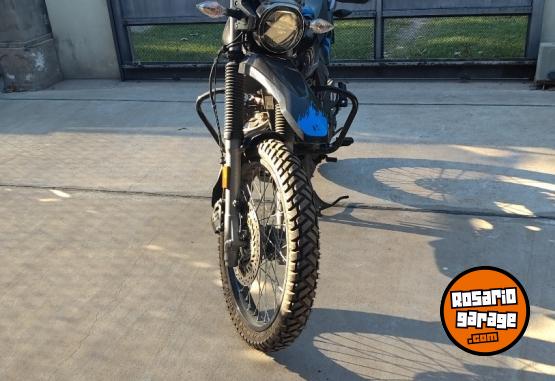 Motos - Hero 200 XPULSE ADV 2025 Nafta 1500Km - En Venta