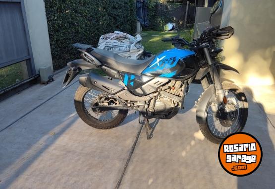 Motos - Hero 200 XPULSE ADV 2025 Nafta 1500Km - En Venta