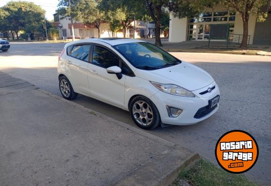 Autos - Ford Fiesta Titanium Kinetic 2013 Nafta 170000Km - En Venta