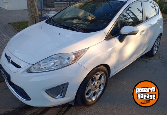 Autos - Ford Fiesta Titanium Kinetic 2013 Nafta 170000Km - En Venta