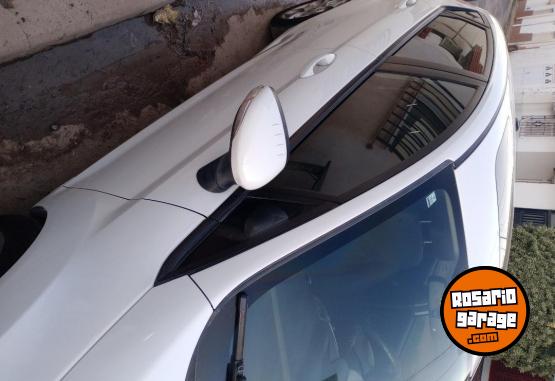 Autos - Ford Fiesta Titanium Kinetic 2013 Nafta 170000Km - En Venta