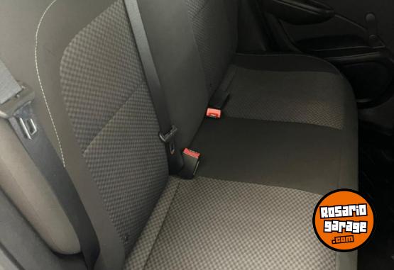 Autos - Chevrolet Onix Joy 2021 Nafta 91054Km - En Venta