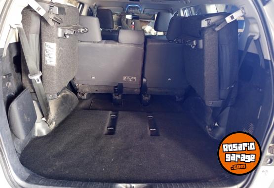 Camionetas - Toyota Innova 2.7 SRV nafta 2019 Nafta 112000Km - En Venta