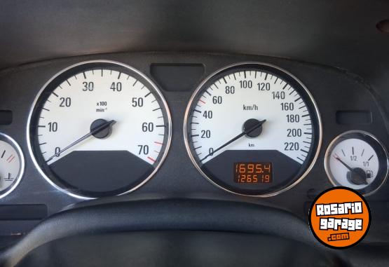 Autos - Chevrolet Astra GLS 2.0 8V 2011 GNC 126500Km - En Venta