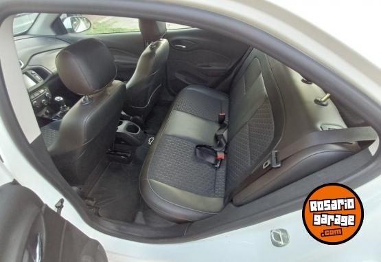 Autos - Chevrolet Prisma 2017 GNC 255000Km - En Venta