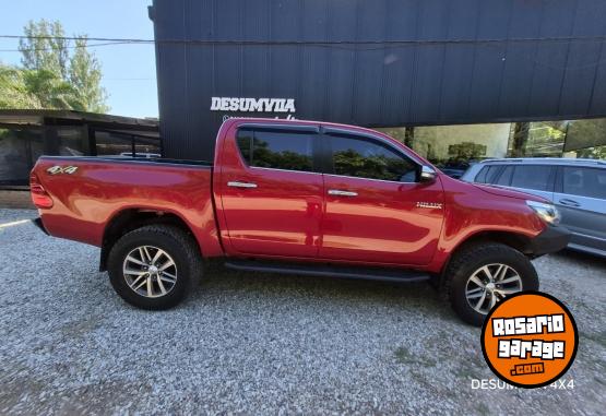 Camionetas - Toyota HILUX SRX 2016 Diesel 150000Km - En Venta