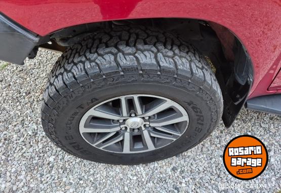 Camionetas - Toyota HILUX SRX 2016 Diesel 150000Km - En Venta