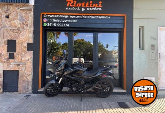 Motos - Bajaj DOMINAR 400 UG 2023 Nafta 15300Km - En Venta