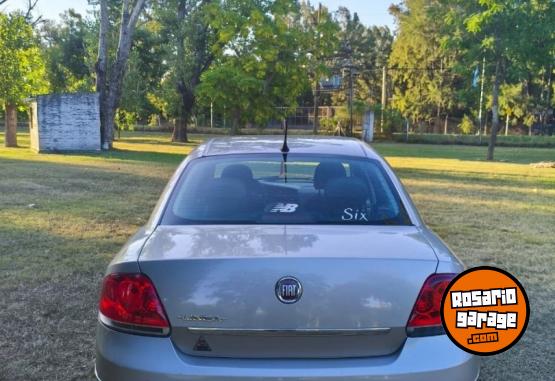Autos - Fiat Línea essence 2011 2011 Nafta 197000Km - En Venta