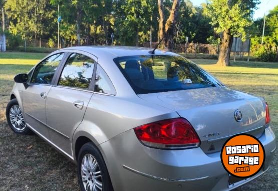 Autos - Fiat Línea essence 2011 2011 Nafta 197000Km - En Venta