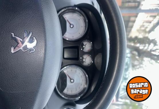 Autos - Peugeot 408 2013 Diesel 270000Km - En Venta