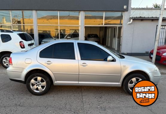 Autos - Volkswagen Bora 2.0 2009 Nafta 186000Km - En Venta