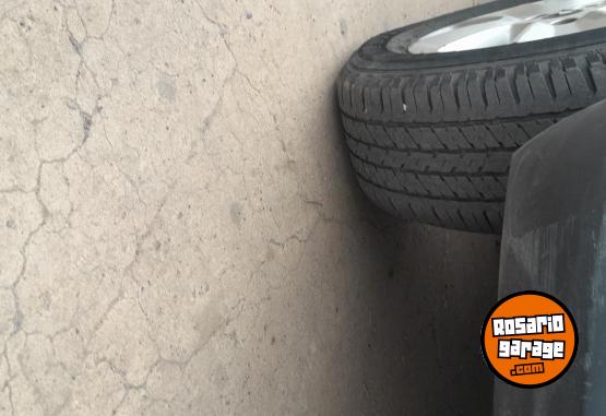 Autos - Renault Suran 2018 Nafta 78000Km - En Venta