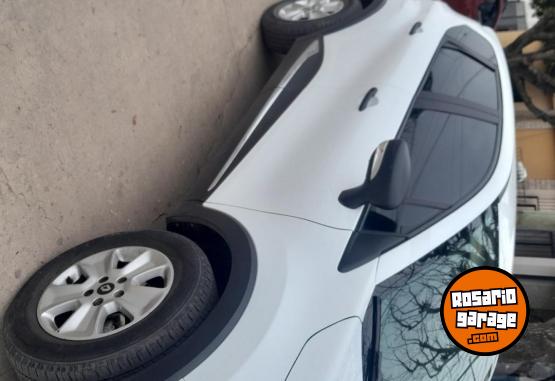 Autos - Renault Suran 2018 Nafta 78000Km - En Venta