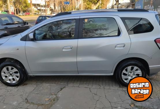 Autos - Chevrolet spin 2013 Nafta 100000Km - En Venta