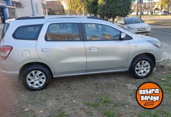 Autos - Chevrolet spin 2013 Nafta 100000Km - En Venta