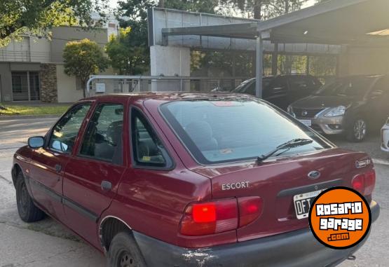 Autos - Ford Escort 1.8 2000 Nafta 177000Km - En Venta