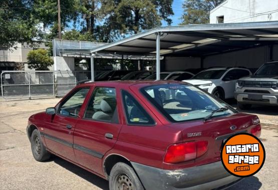 Autos - Ford Escort 1.8 2000 Nafta 177000Km - En Venta