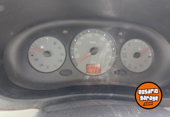Utilitarios - Renault Kangoo 2007 Nafta 228000Km - En Venta