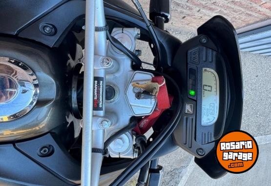 Motos - Honda Xre 2013 Nafta 11500Km - En Venta