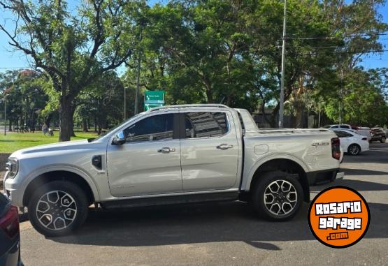 Camionetas - Ford Ranger V6 limited 4WD 2025 Diesel 20000Km - En Venta