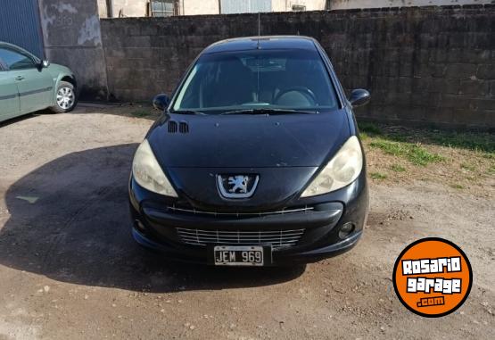 Autos - Peugeot 207 2010 Nafta 187000Km - En Venta